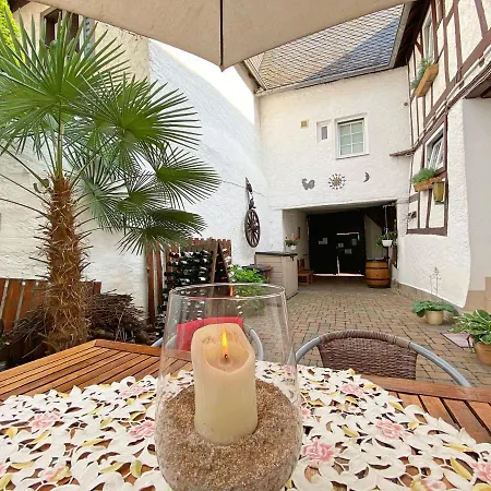 Zur Goldenen Traube Apartamento